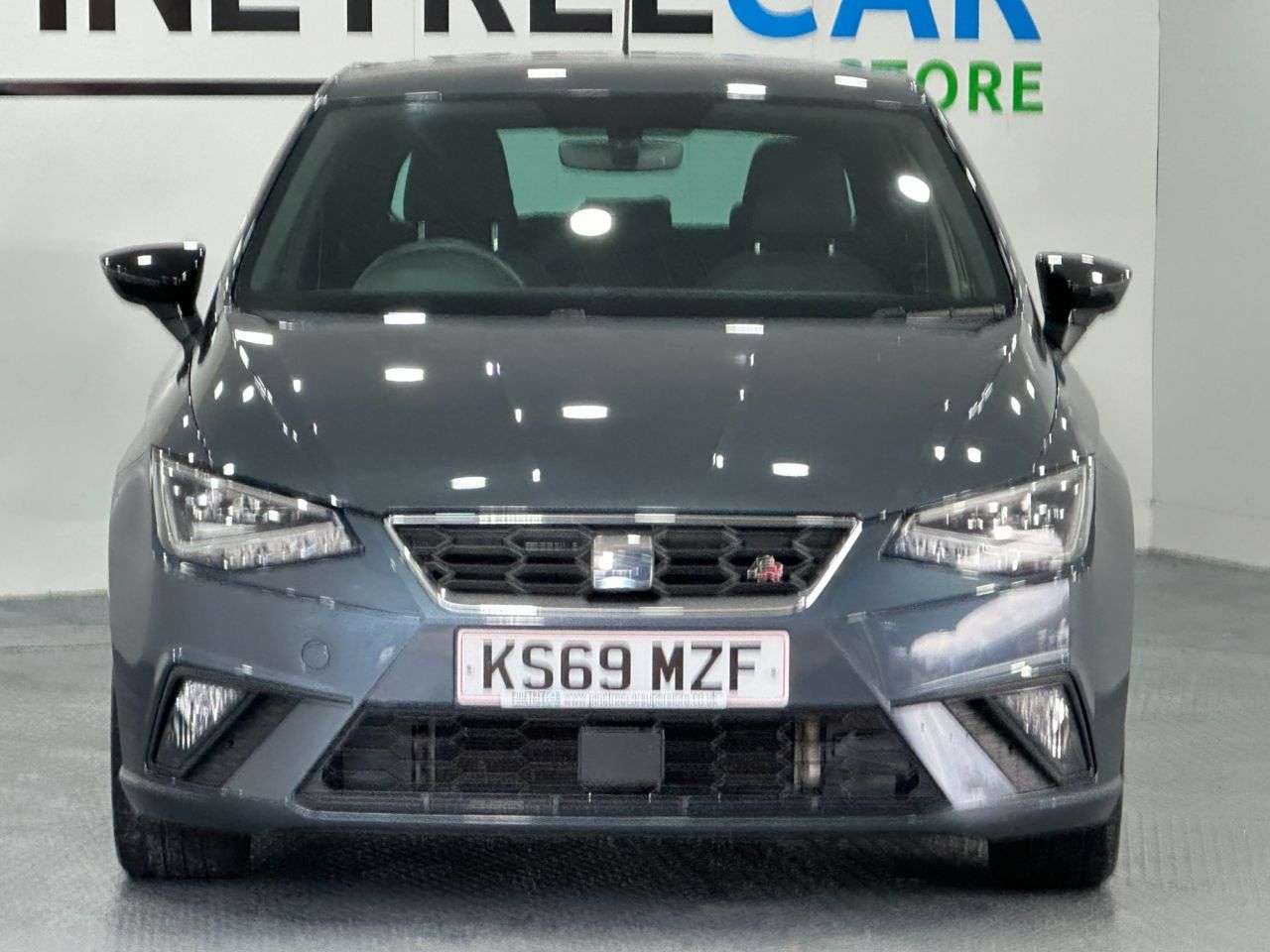 A 2020 SEAT IBIZA 1.0 MPI FR Hatchback 5dr Petrol Manual Euro 6 (s/s) GPF (80 ps) A 2020 SEAT IBIZA 1.0 MPI FR Hatchback 5dr Petrol Manual Euro 6 (s/s) GPF (80 ps)