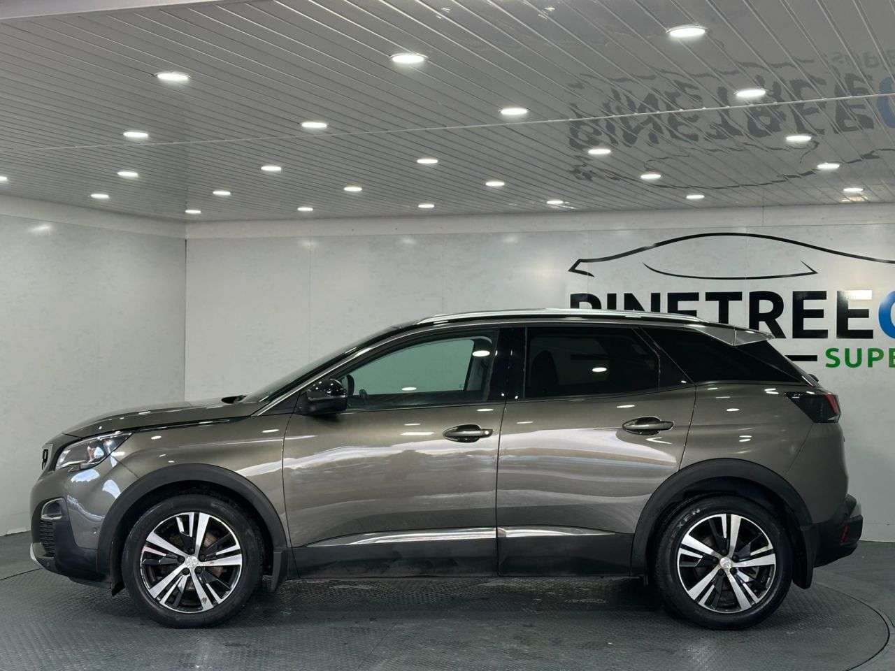 2019 PEUGEOT 3008 2019 PEUGEOT 3008