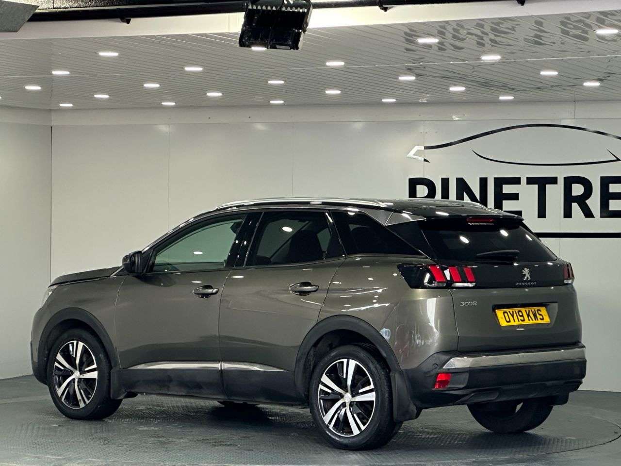 2019 PEUGEOT 3008 2019 PEUGEOT 3008
