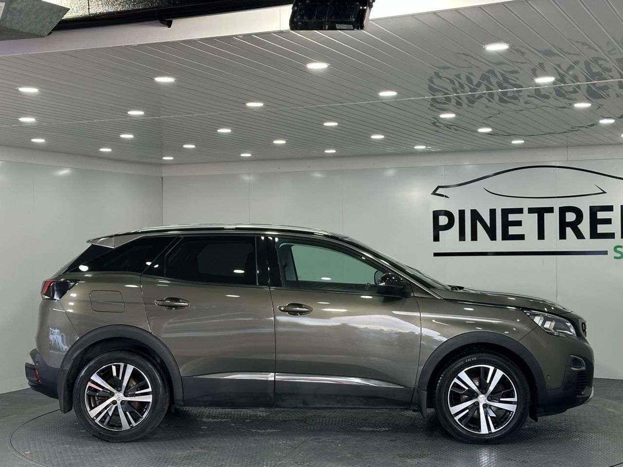 2019 PEUGEOT 3008 2019 PEUGEOT 3008