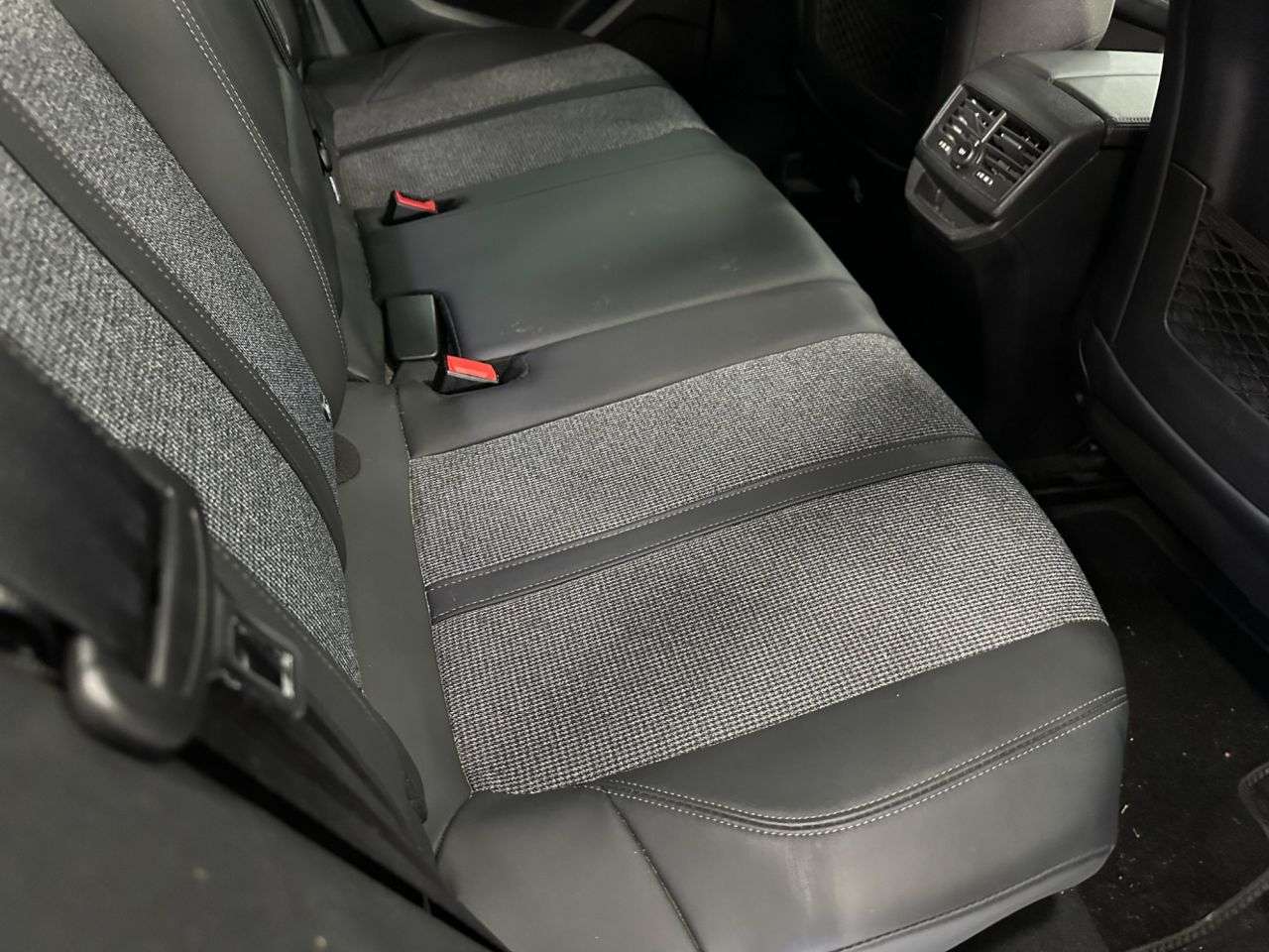 2019 PEUGEOT 3008 2019 PEUGEOT 3008