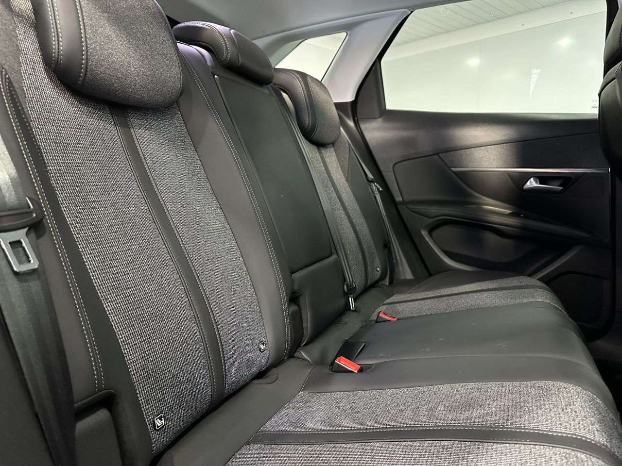 2019 PEUGEOT 3008 2019 PEUGEOT 3008