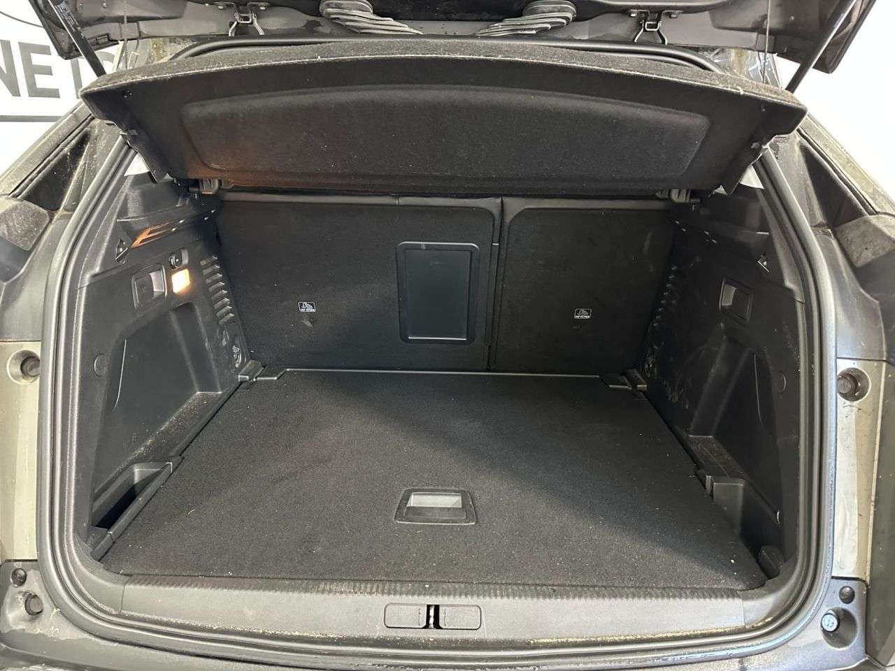 2019 PEUGEOT 3008 2019 PEUGEOT 3008