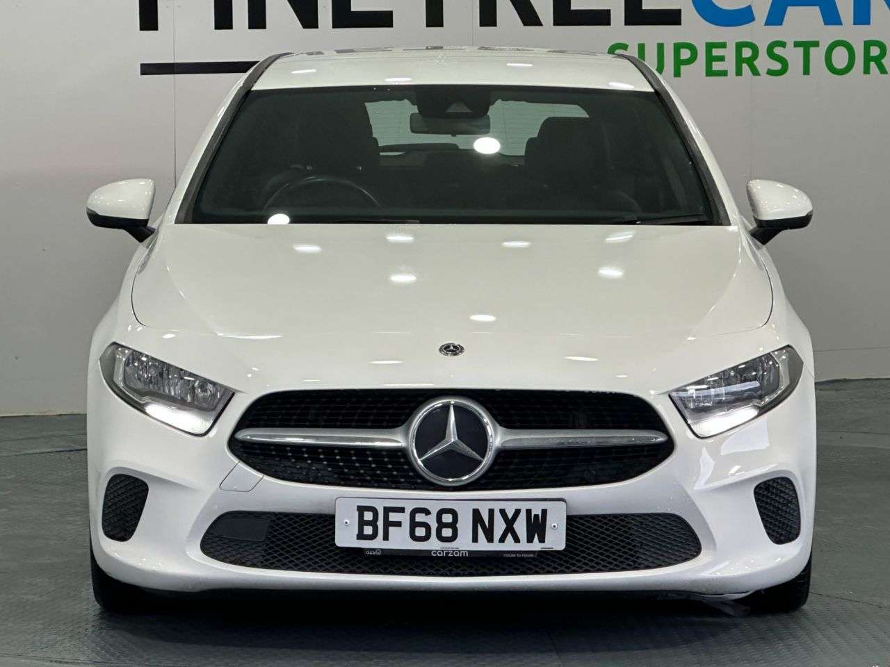 A 2018 MERCEDES-BENZ A-CLASS 1.5 A180d SE Hatchback 5dr Diesel 7G-DCT Euro 6 (s/s) (116 ps) A 2018 MERCEDES-BENZ A-CLASS 1.5 A180d SE Hatchback 5dr Diesel 7G-DCT Euro 6 (s/s) (116 ps)