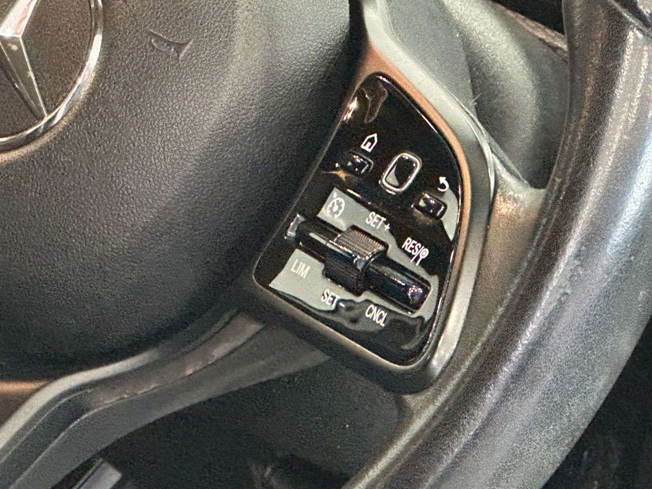 2018 MERCEDES-BENZ A-CLASS 2018 MERCEDES-BENZ A-CLASS