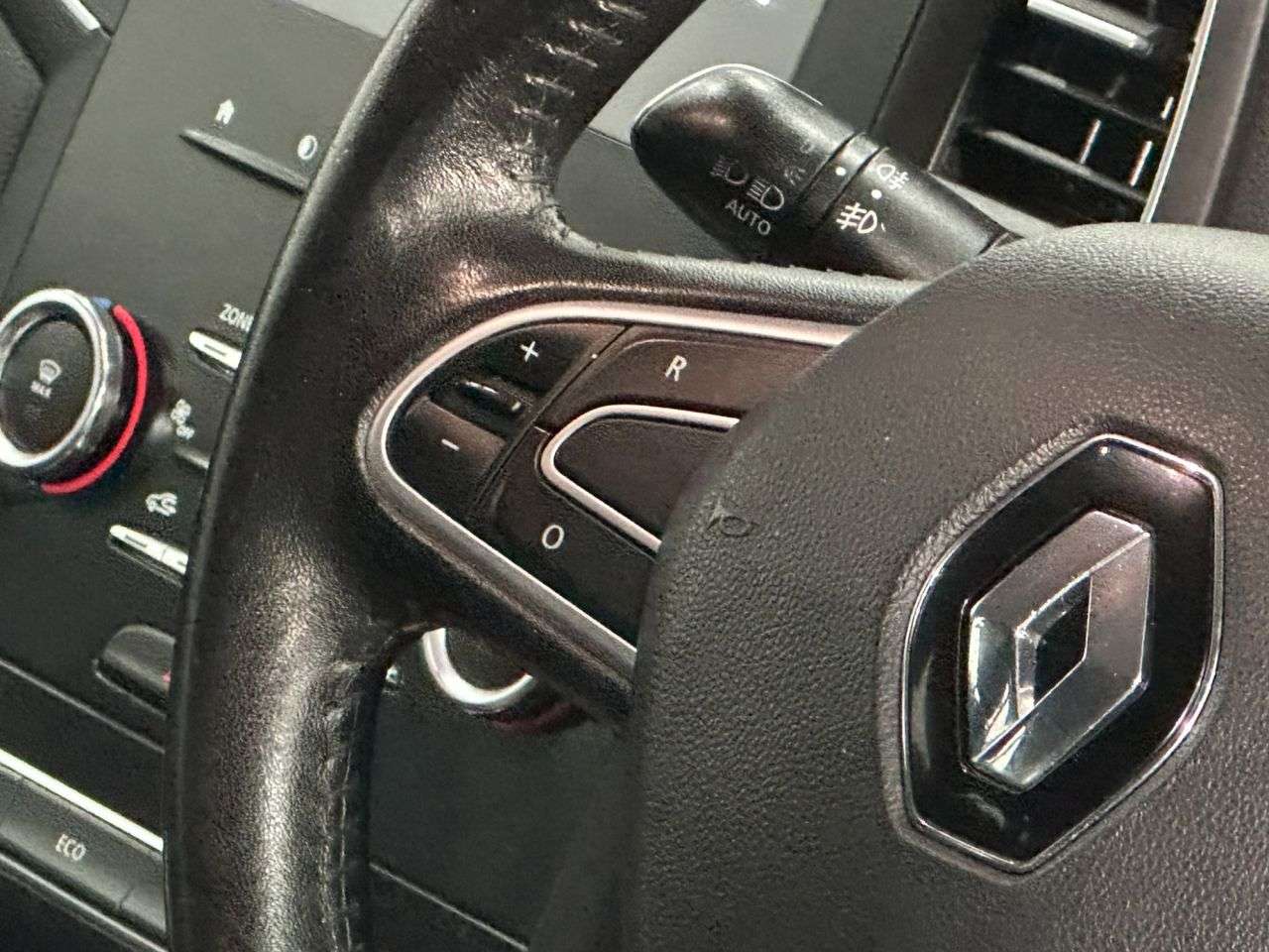 2017 RENAULT MEGANE 2017 RENAULT MEGANE