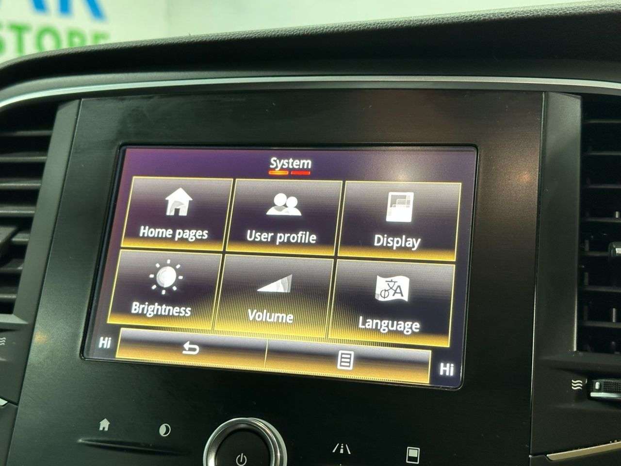 2017 RENAULT MEGANE 2017 RENAULT MEGANE