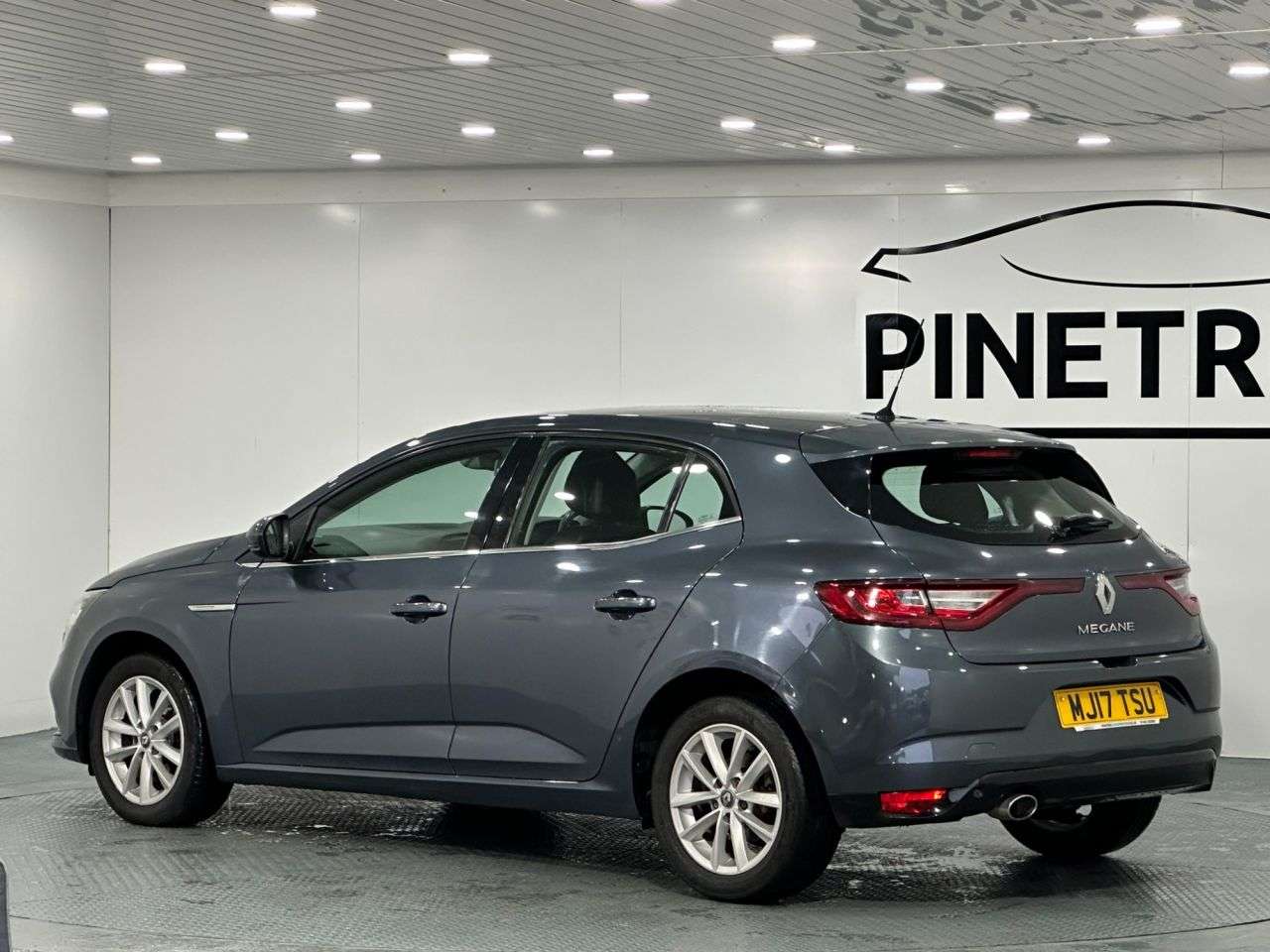 2017 RENAULT MEGANE 2017 RENAULT MEGANE