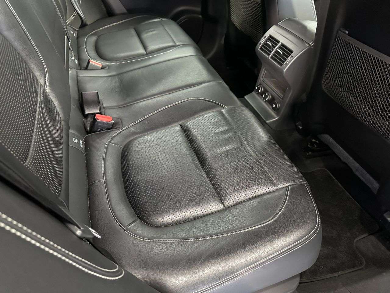 2018 JAGUAR F-PACE 2018 JAGUAR F-PACE