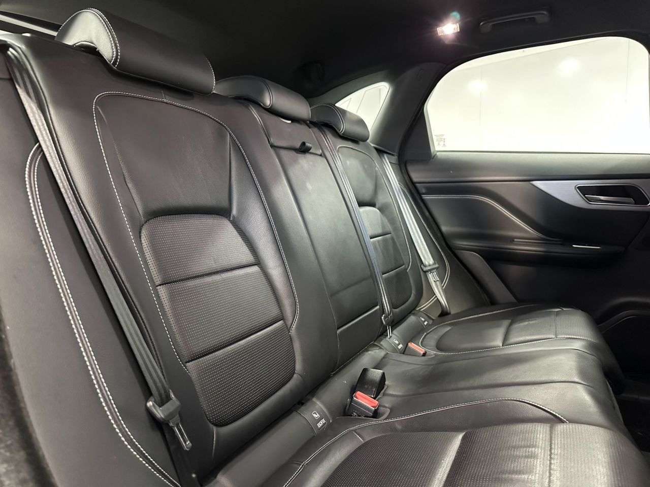 2018 JAGUAR F-PACE 2018 JAGUAR F-PACE