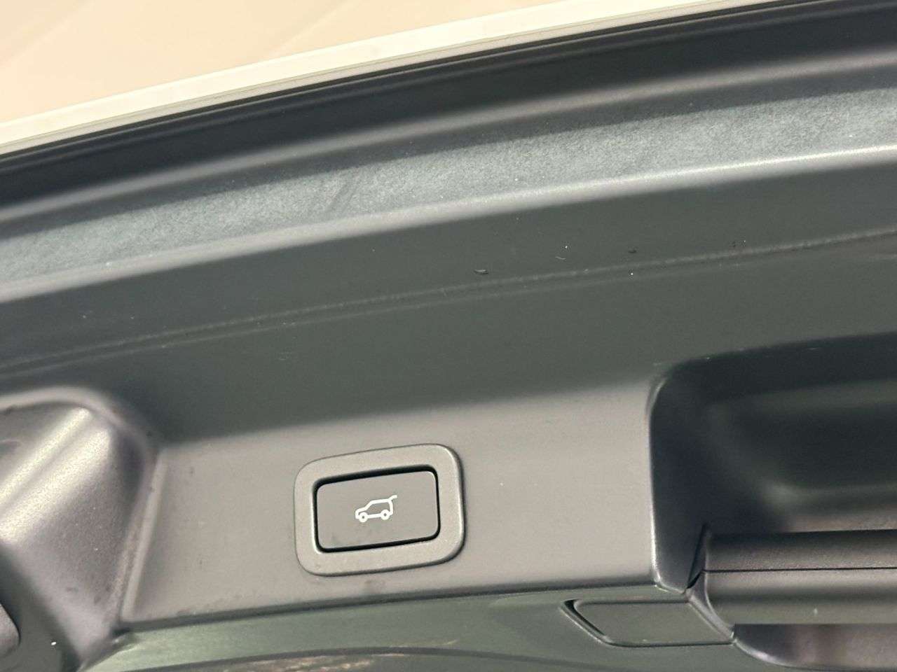 2018 JAGUAR F-PACE 2018 JAGUAR F-PACE