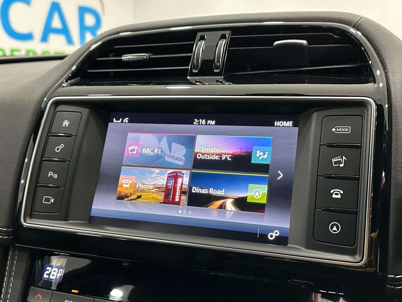 2018 JAGUAR F-PACE 2018 JAGUAR F-PACE