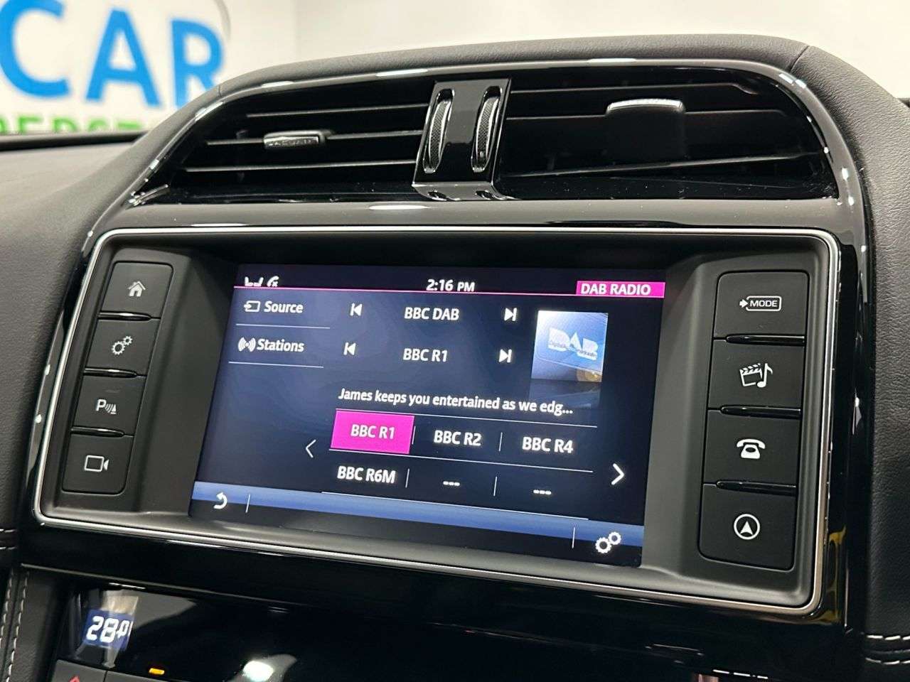 2018 JAGUAR F-PACE 2018 JAGUAR F-PACE