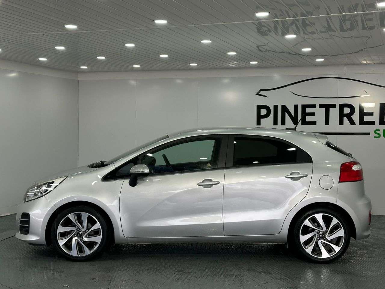 2016 KIA RIO 2016 KIA RIO