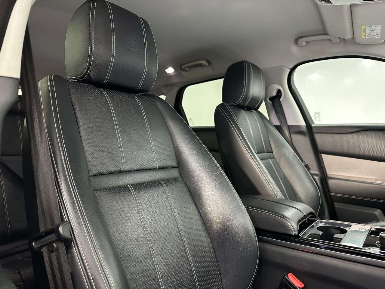 2018 LAND ROVER RANGE ROVER VELAR 2018 LAND ROVER RANGE ROVER VELAR