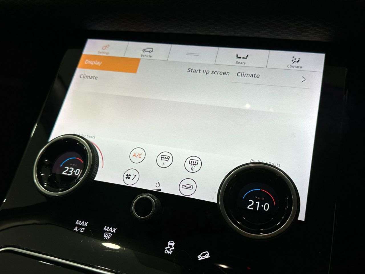 2018 LAND ROVER RANGE ROVER VELAR 2018 LAND ROVER RANGE ROVER VELAR