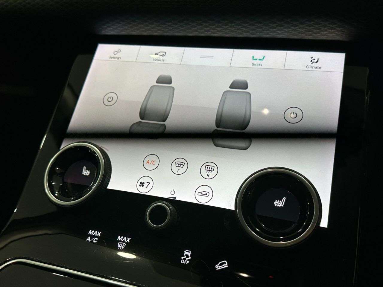 2018 LAND ROVER RANGE ROVER VELAR 2018 LAND ROVER RANGE ROVER VELAR