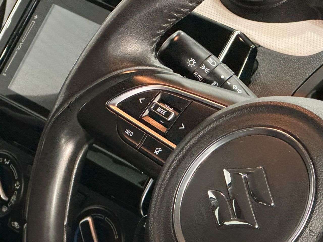 2020 SUZUKI SWIFT 2020 SUZUKI SWIFT