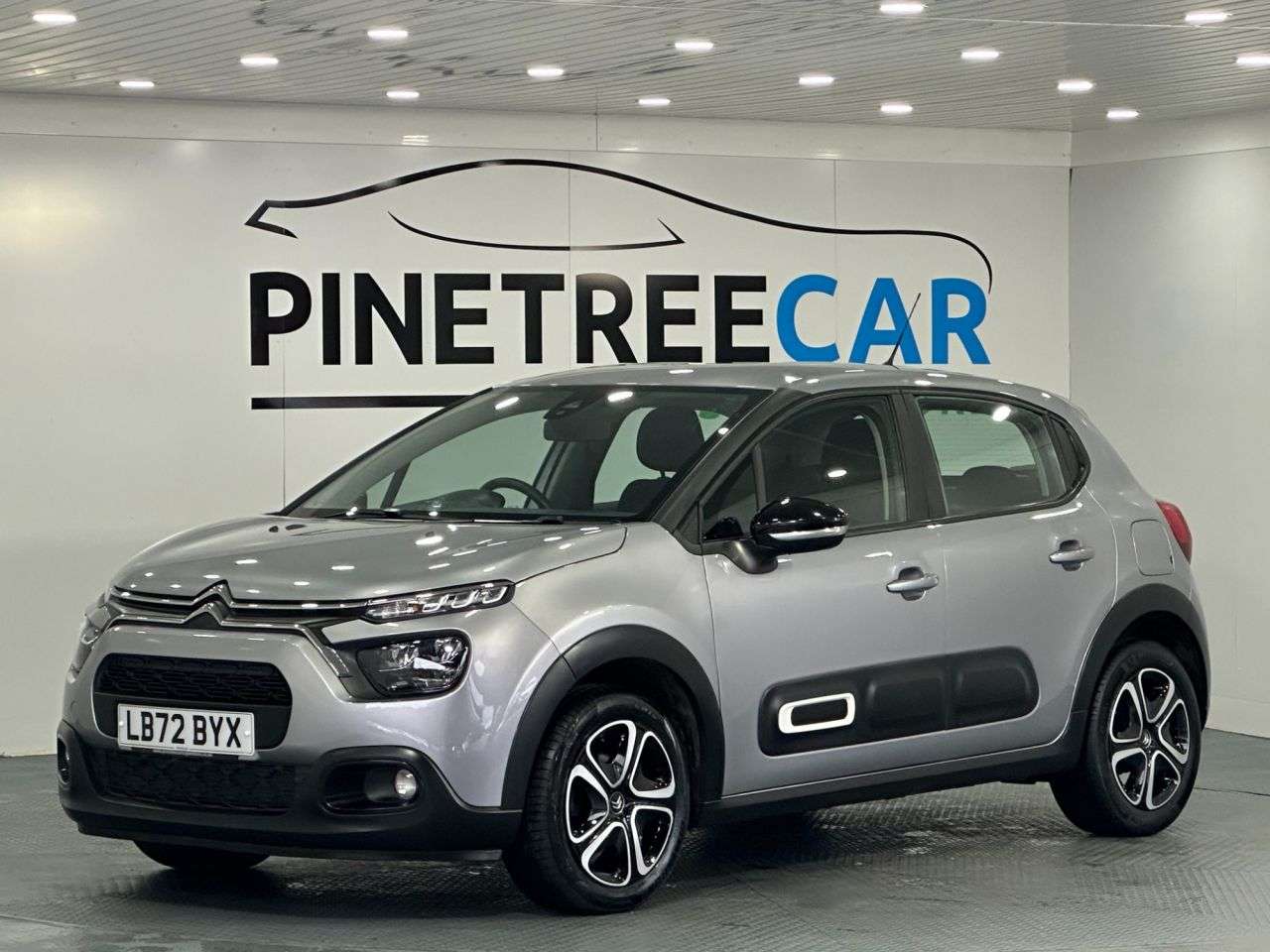 A 2022 CITROEN C3 1.2 PureTech Sense Hatchback 5dr Petrol Manual Euro 6 (s/s) (83 ps) A 2022 CITROEN C3 1.2 PureTech Sense Hatchback 5dr Petrol Manual Euro 6 (s/s) (83 ps)