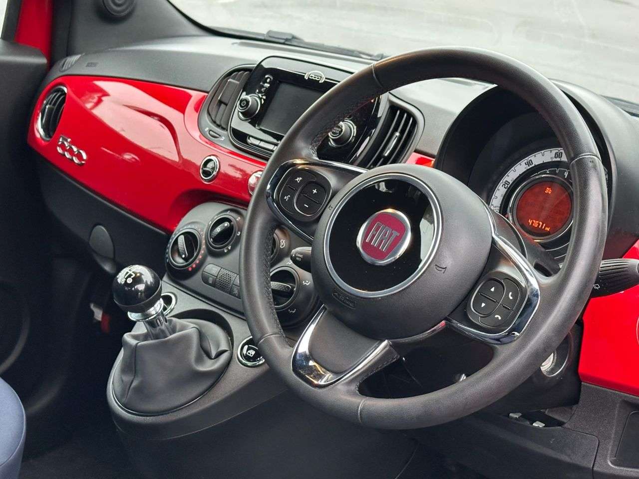 A 2022 FIAT 500 1.0 MHEV Pop Hatchback 3dr Petrol Manual Euro 6 (s/s) (70 bhp) A 2022 FIAT 500 1.0 MHEV Pop Hatchback 3dr Petrol Manual Euro 6 (s/s) (70 bhp)