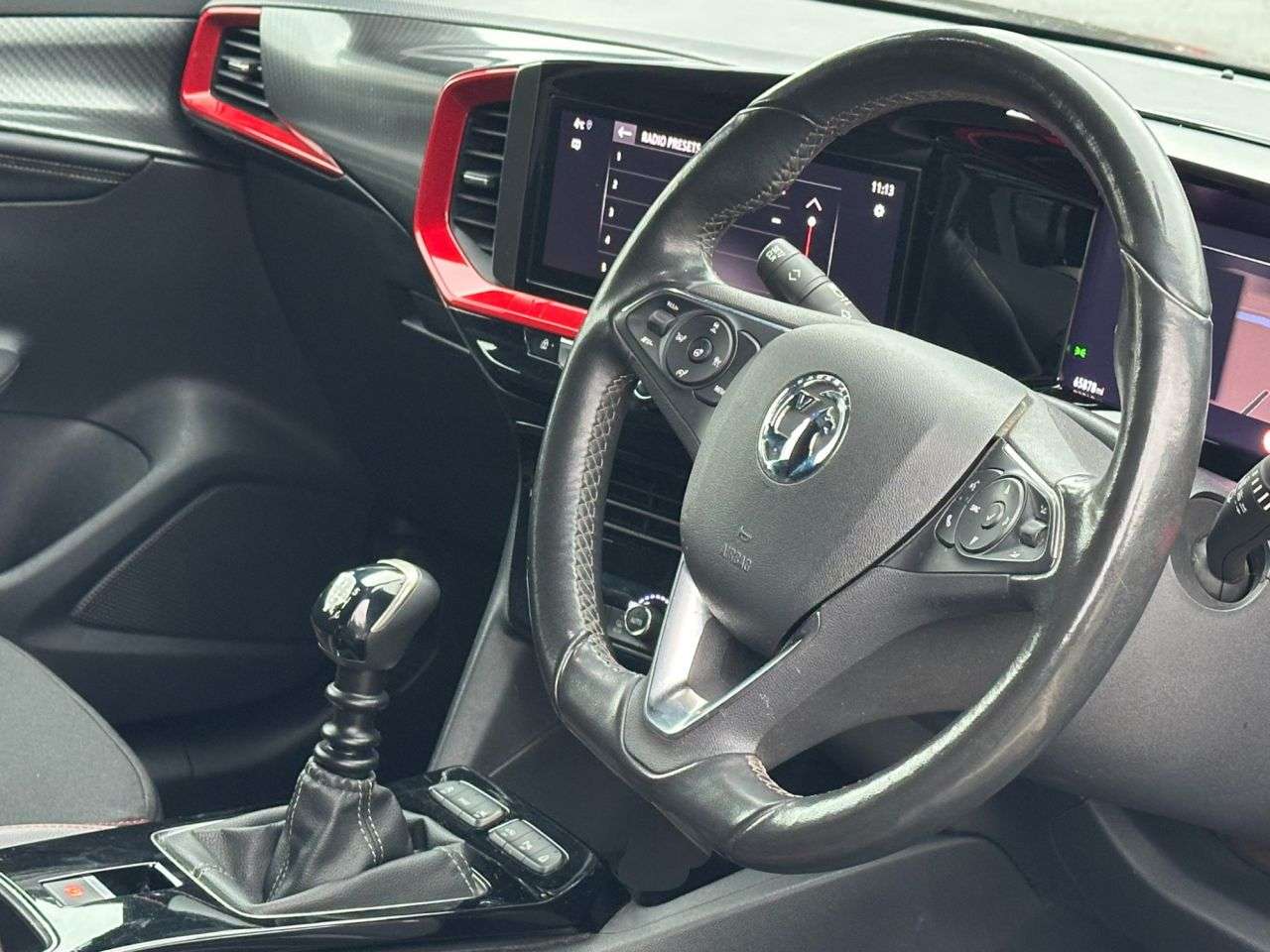 A 2021 VAUXHALL MOKKA 1.2 Turbo SRi Nav Premium SUV 5dr Petrol Manual Euro 6 (s/s) (100 ps) A 2021 VAUXHALL MOKKA 1.2 Turbo SRi Nav Premium SUV 5dr Petrol Manual Euro 6 (s/s) (100 ps)