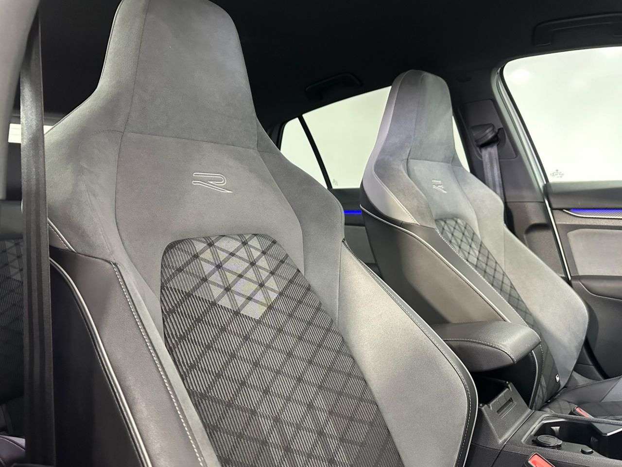 2021 VOLKSWAGEN GOLF 2021 VOLKSWAGEN GOLF