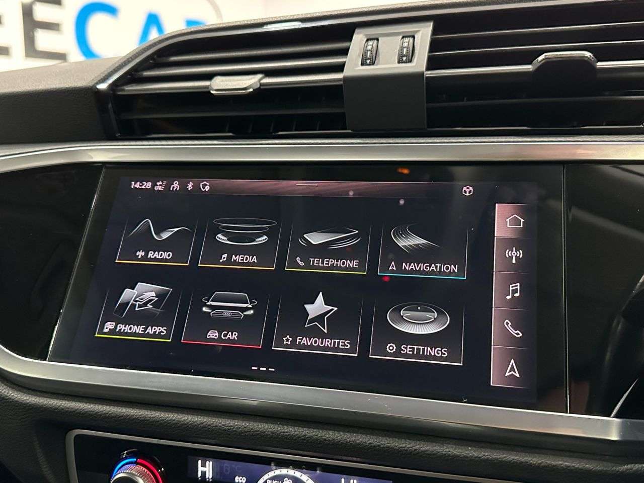 2022 AUDI Q3 2022 AUDI Q3