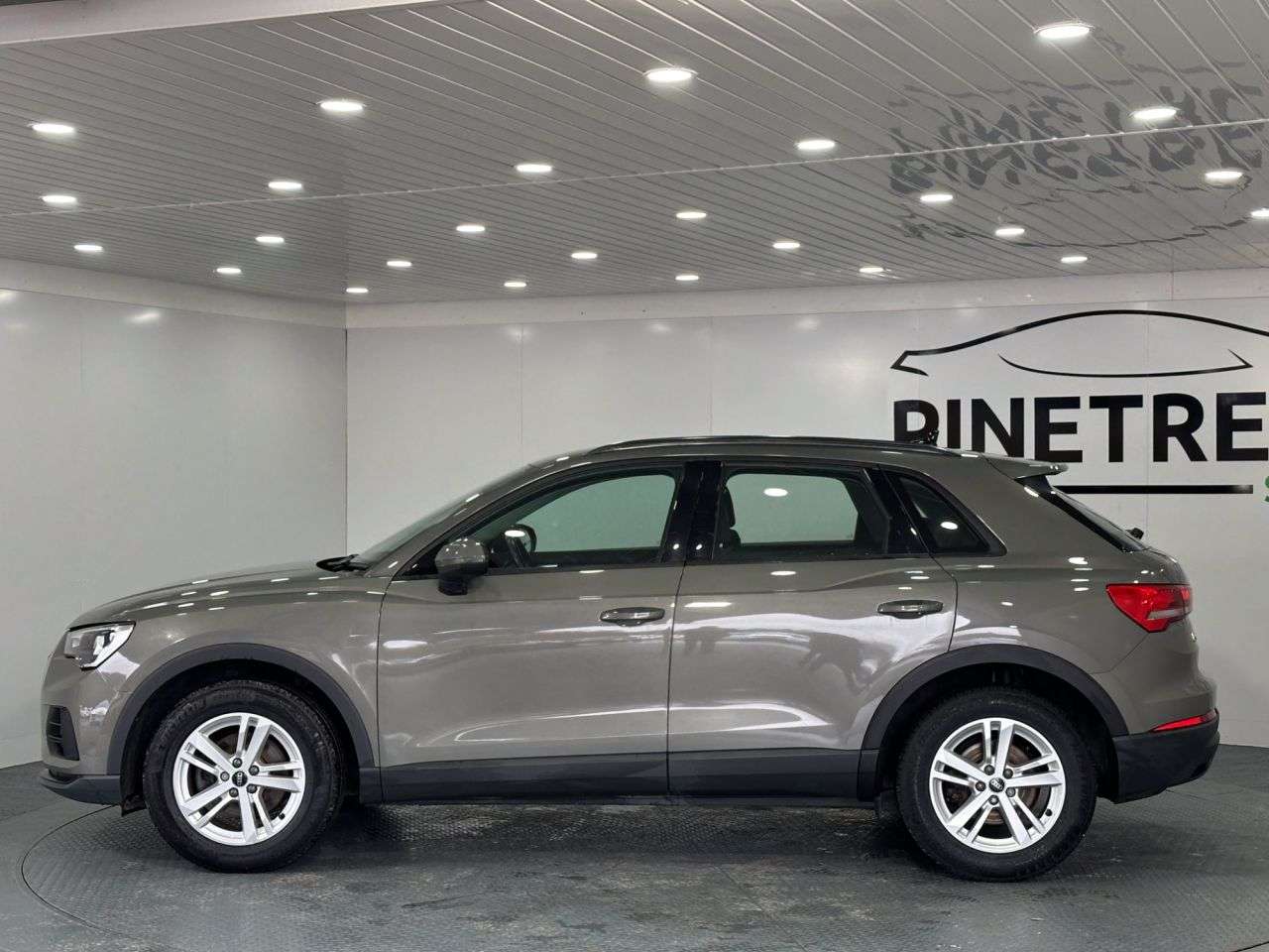 2022 AUDI Q3 2022 AUDI Q3
