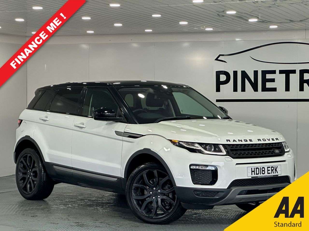 A 2018 LAND ROVER RANGE ROVER EVOQUE 2.0 TD4 SE SUV 5dr Diesel Auto 4WD Euro 6 (s/s) (180 ps) A 2018 LAND ROVER RANGE ROVER EVOQUE 2.0 TD4 SE SUV 5dr Diesel Auto 4WD Euro 6 (s/s) (180 ps)