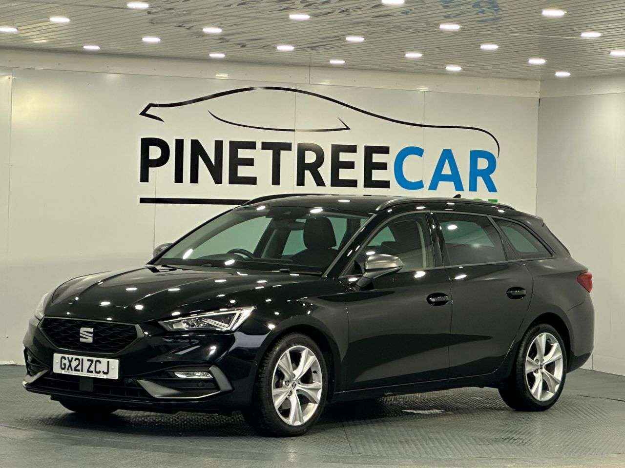 A 2021 SEAT LEON 1.5 eTSI MHEV FR Estate 5dr Petrol Hybrid DSG Euro 6 (s/s) (150 ps) A 2021 SEAT LEON 1.5 eTSI MHEV FR Estate 5dr Petrol Hybrid DSG Euro 6 (s/s) (150 ps)