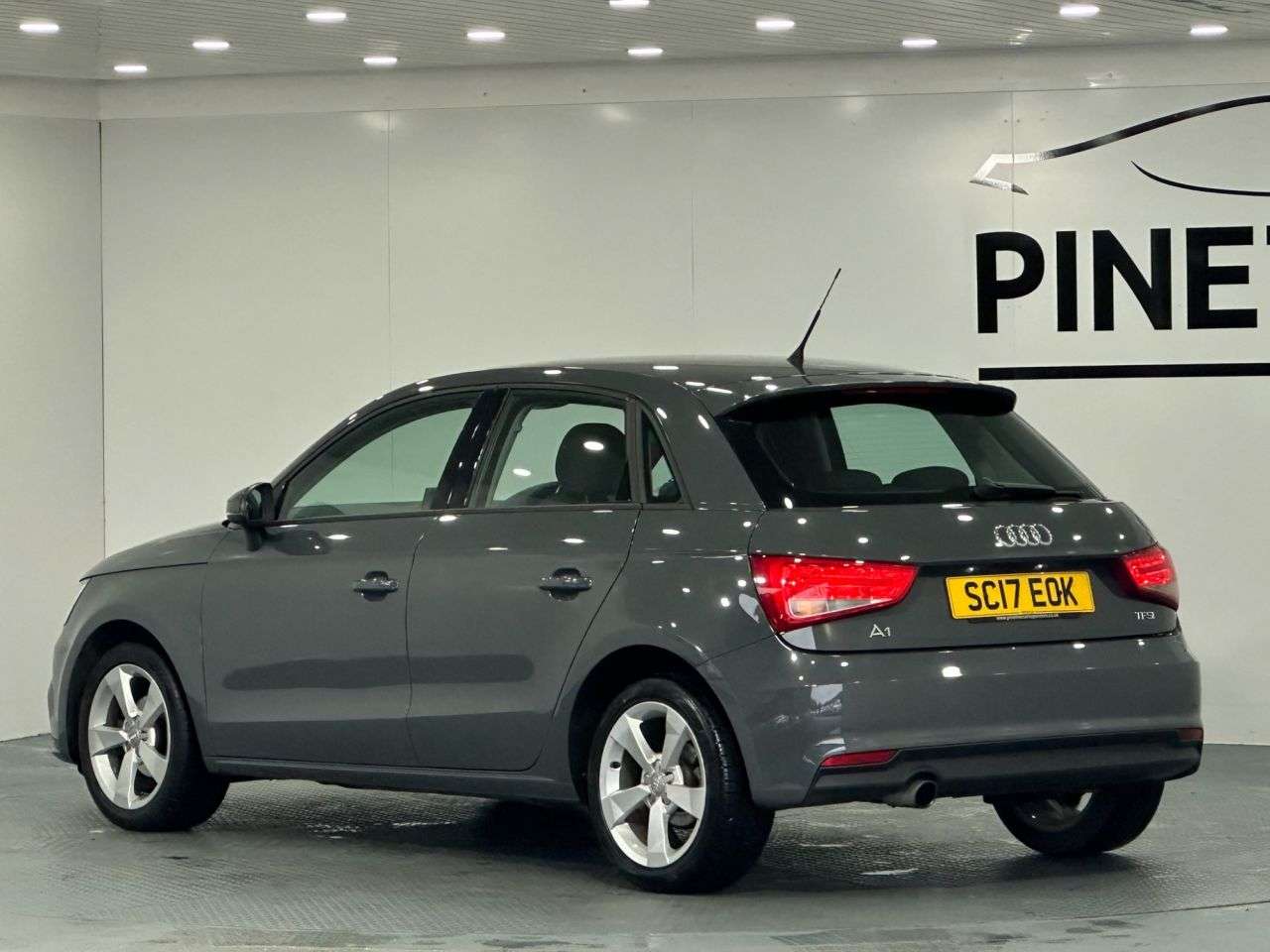 2017 AUDI A1 2017 AUDI A1