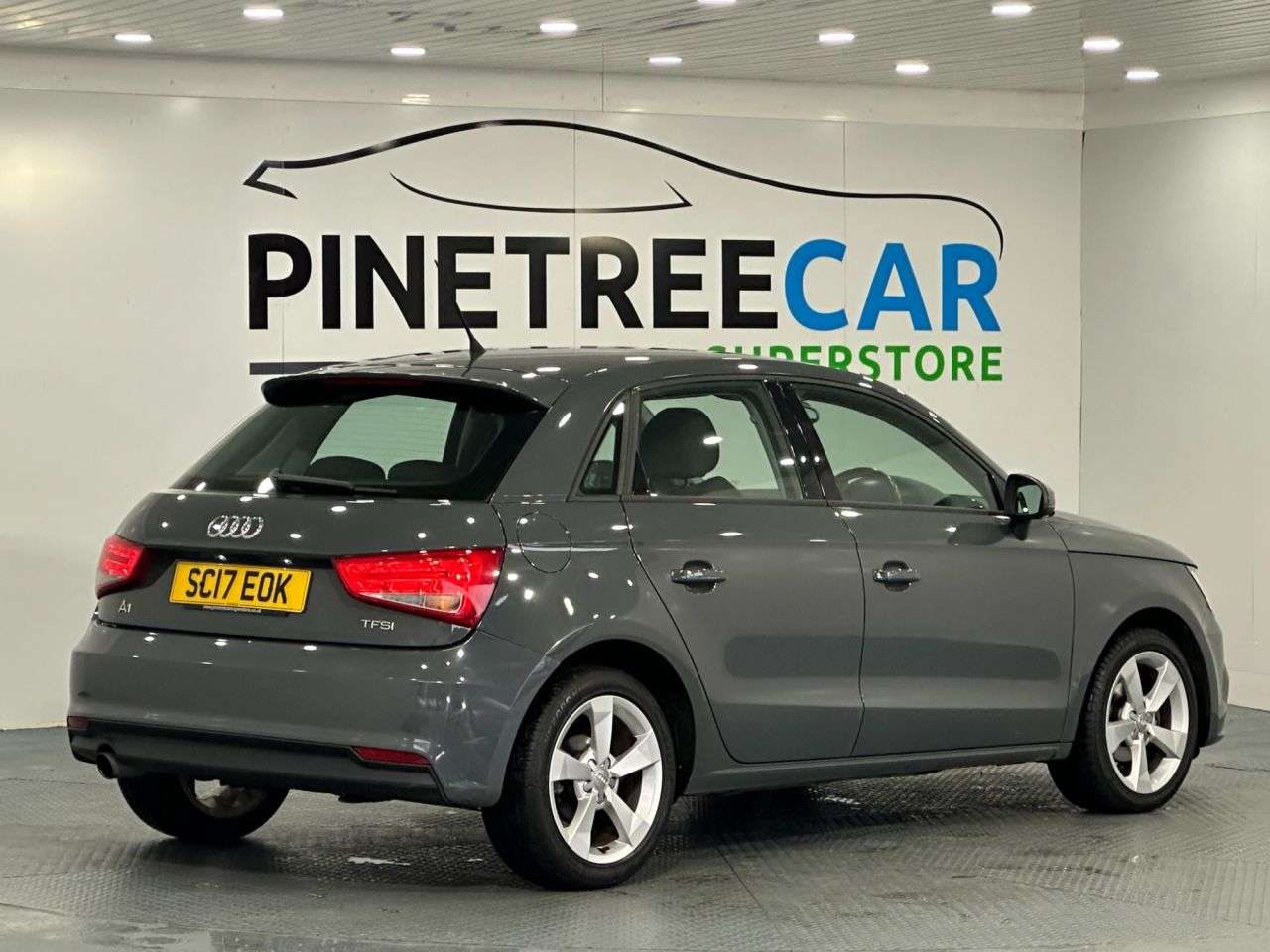 2017 AUDI A1 2017 AUDI A1