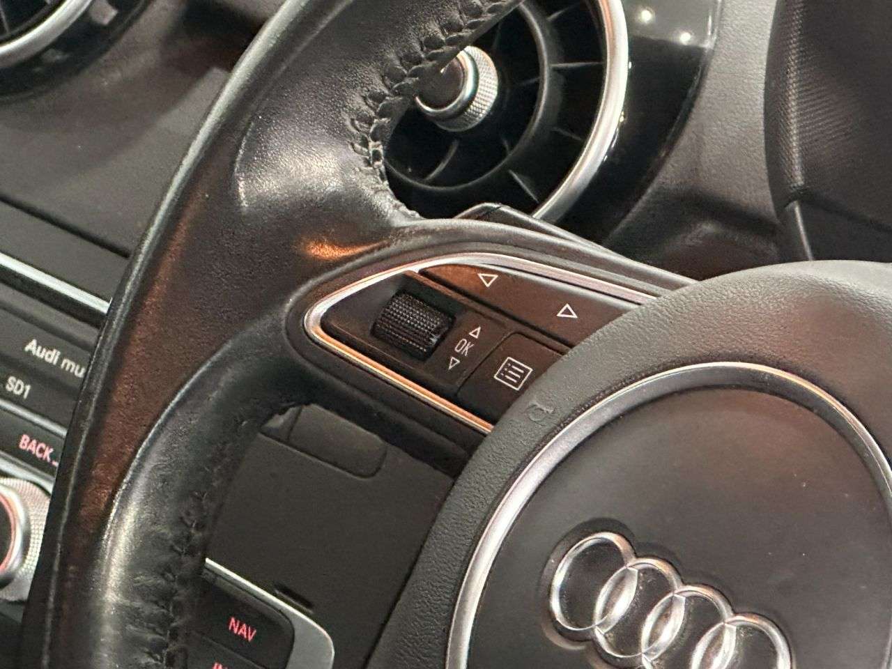 2017 AUDI A1 2017 AUDI A1