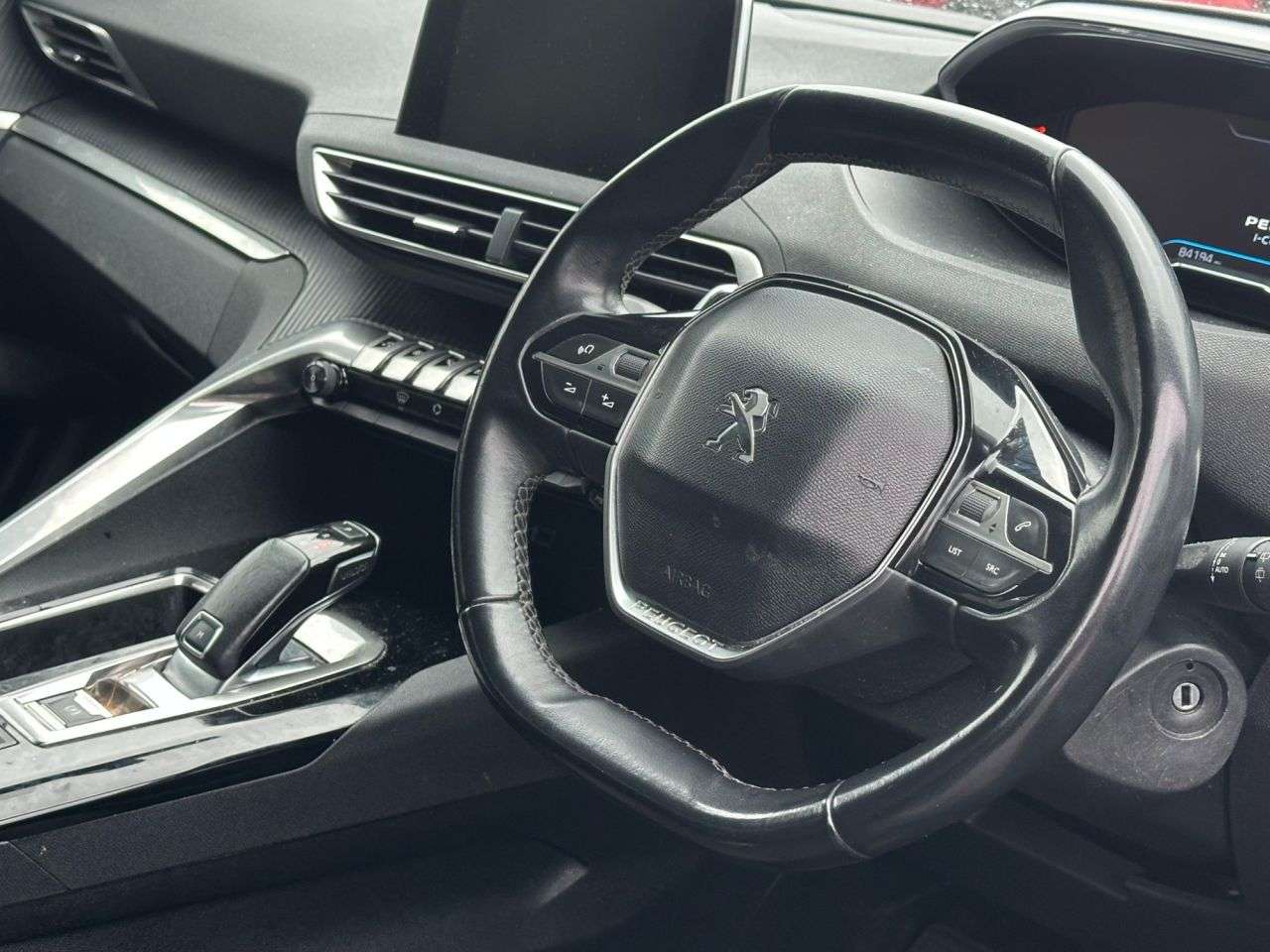 A 2018 PEUGEOT 5008 1.2 PureTech Active SUV 5dr Petrol EAT Euro 6 (s/s) (130 ps) A 2018 PEUGEOT 5008 1.2 PureTech Active SUV 5dr Petrol EAT Euro 6 (s/s) (130 ps)