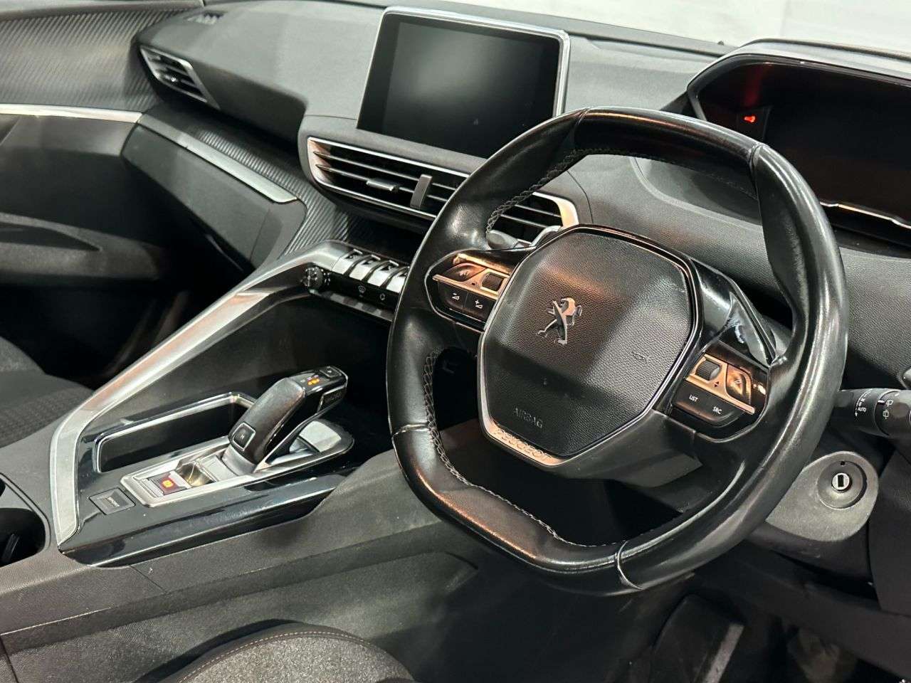 2018 PEUGEOT 5008 2018 PEUGEOT 5008