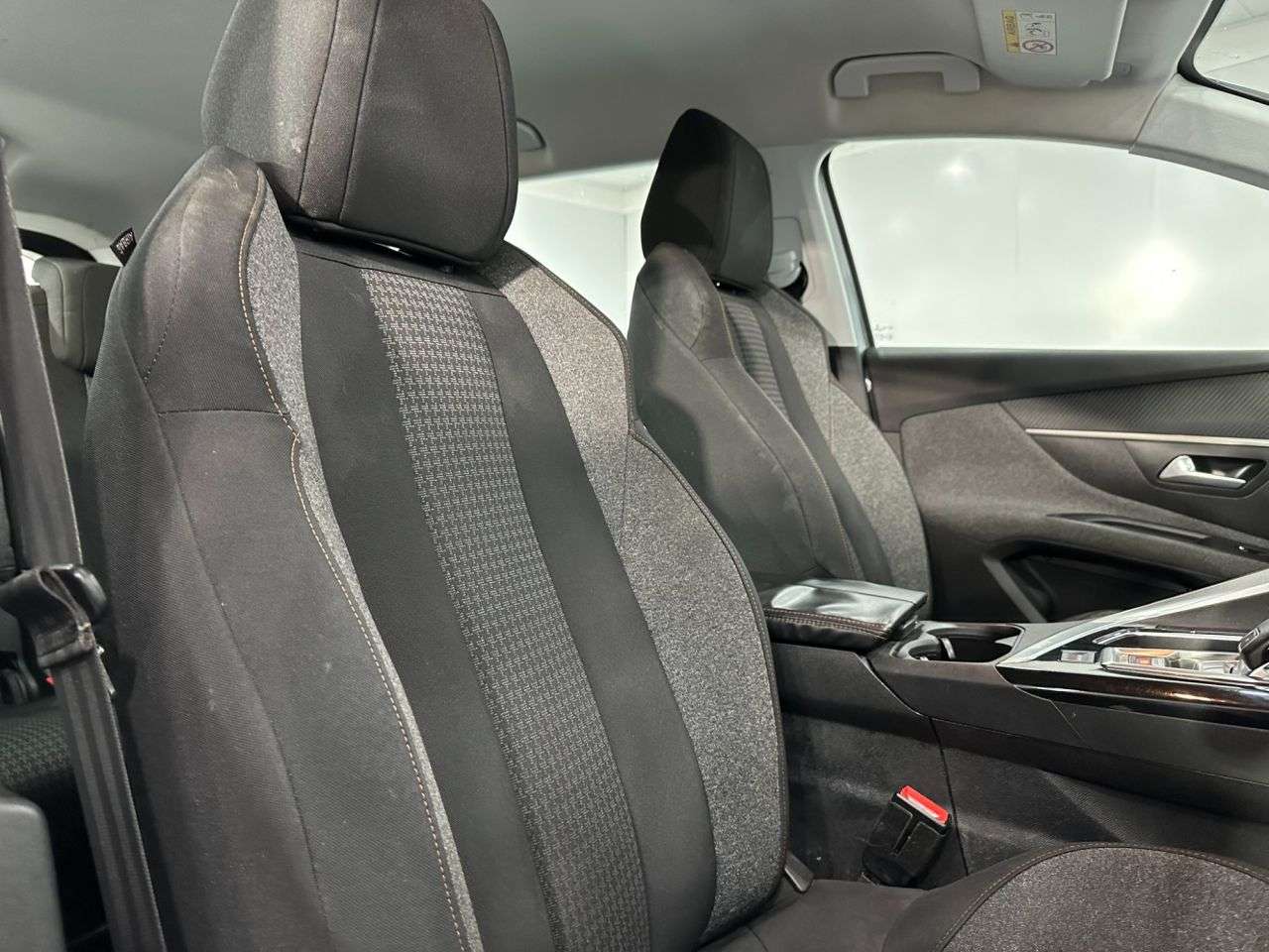2018 PEUGEOT 5008 2018 PEUGEOT 5008