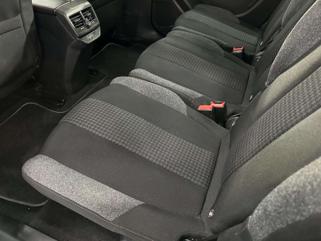 2018 PEUGEOT 5008 2018 PEUGEOT 5008
