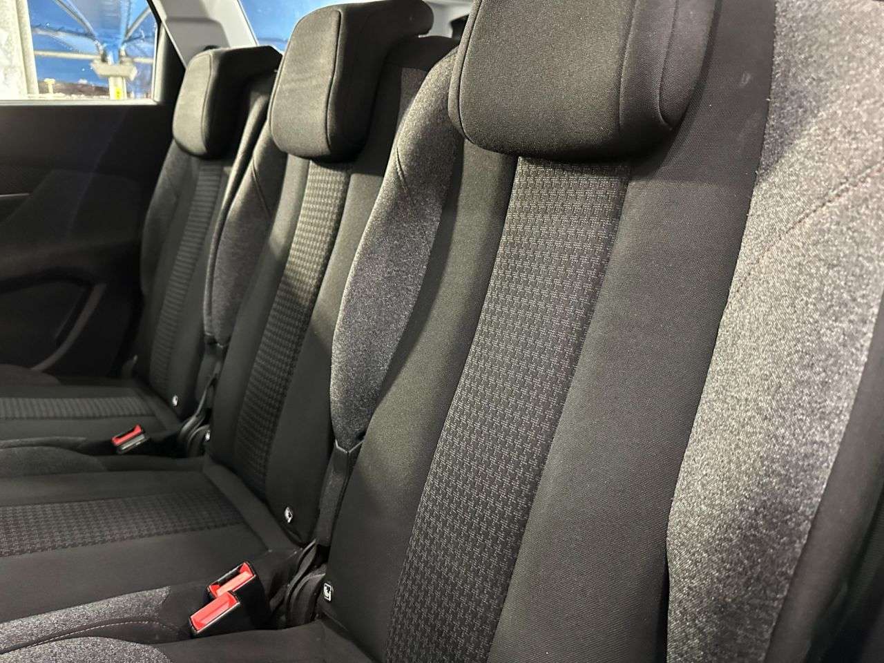 2018 PEUGEOT 5008 2018 PEUGEOT 5008