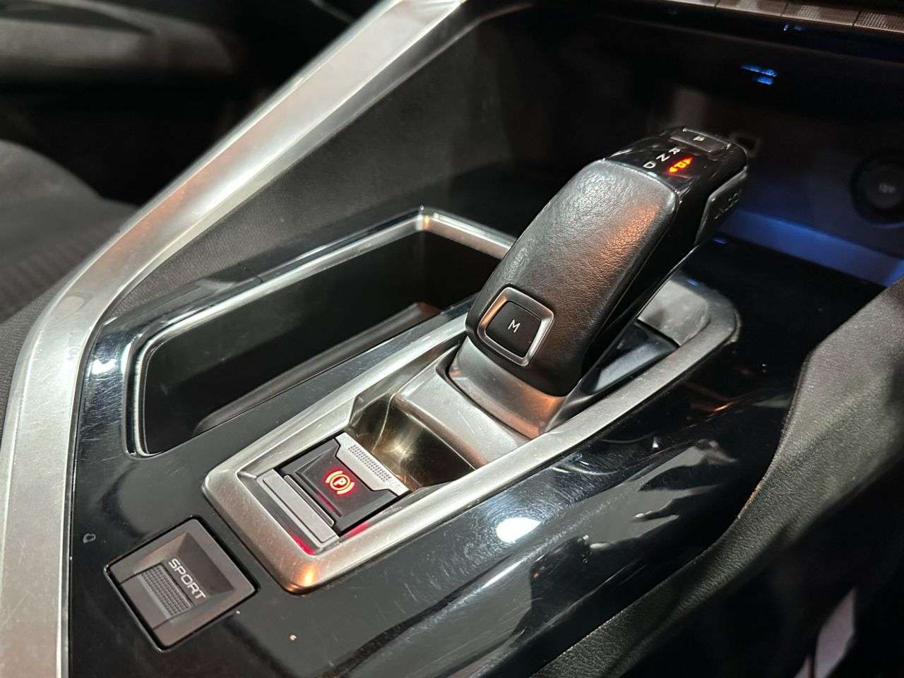 2018 PEUGEOT 5008 2018 PEUGEOT 5008