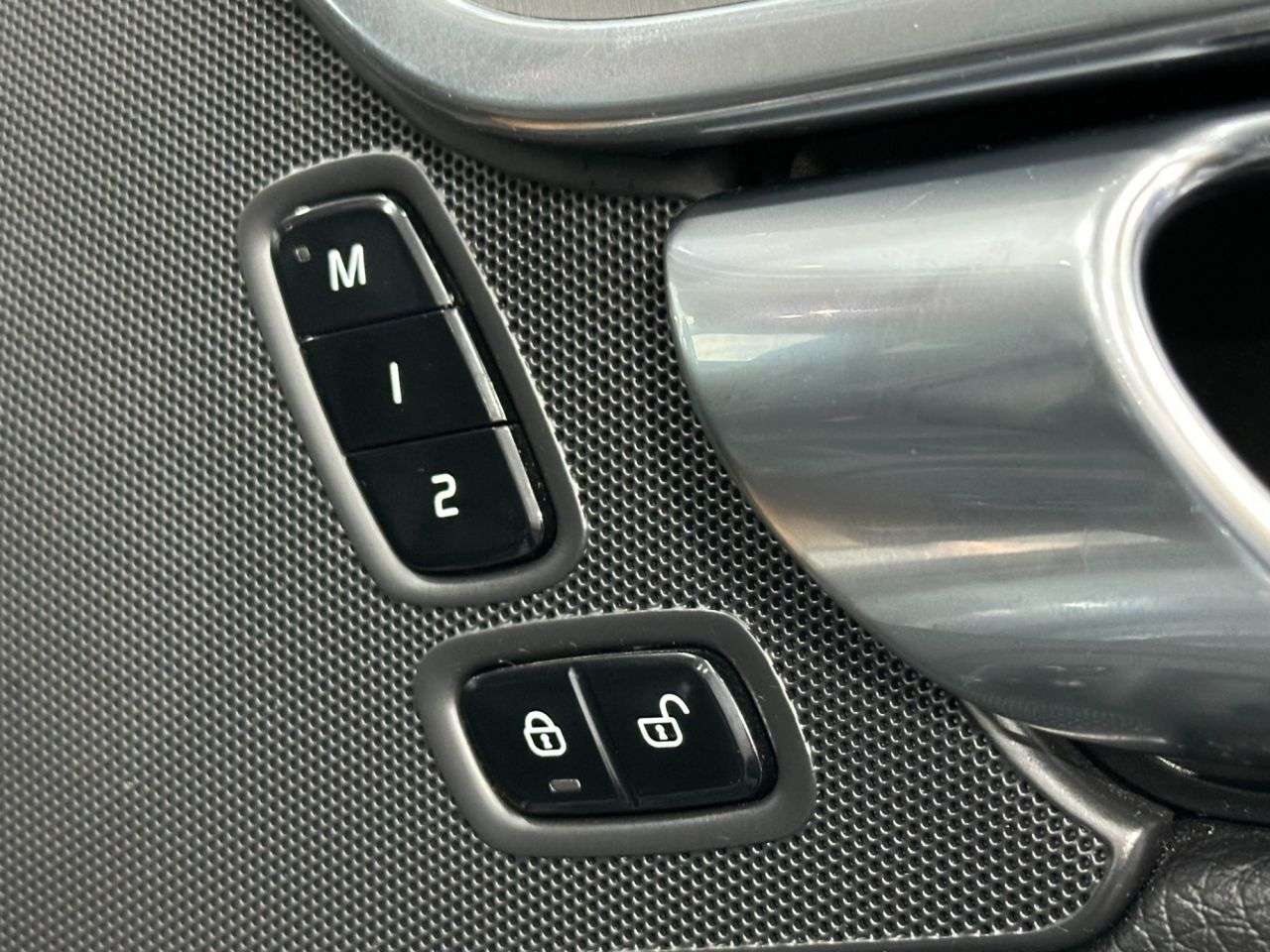 2018 VOLVO V90 2018 VOLVO V90