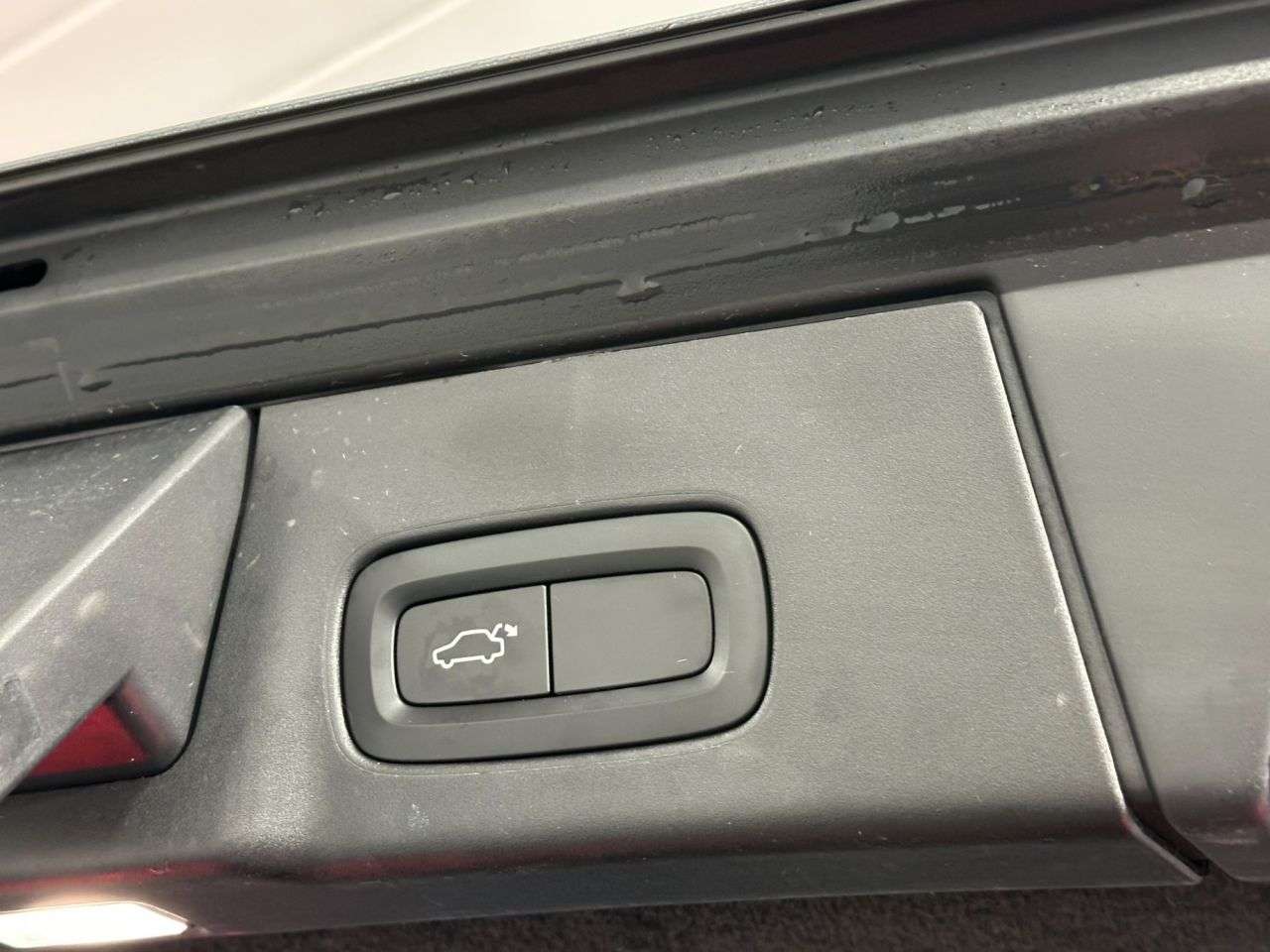 2018 VOLVO V90 2018 VOLVO V90