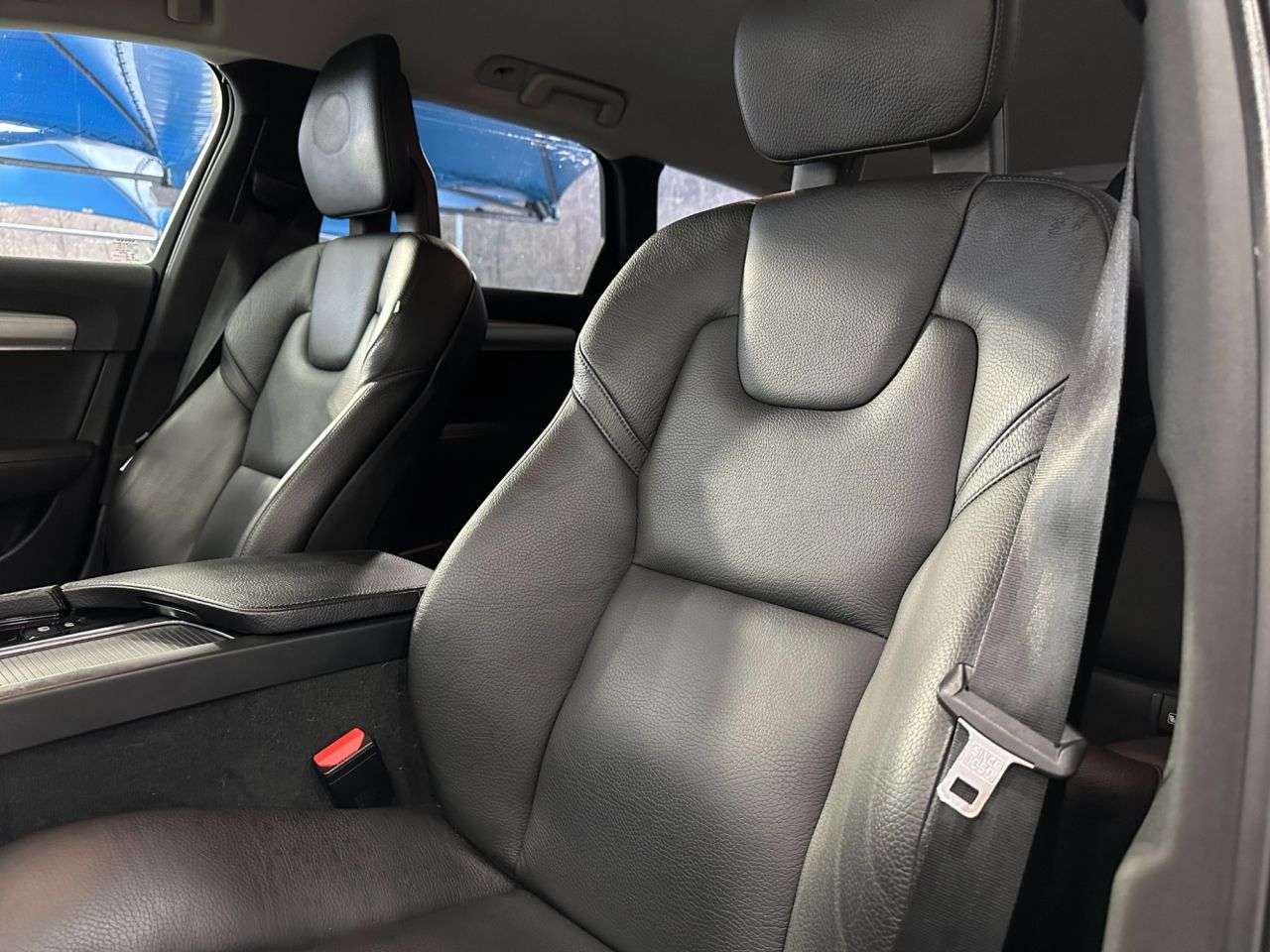 2018 VOLVO V90 2018 VOLVO V90