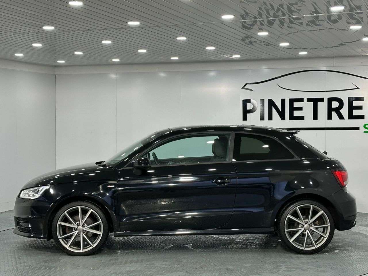 2017 AUDI A1 2017 AUDI A1