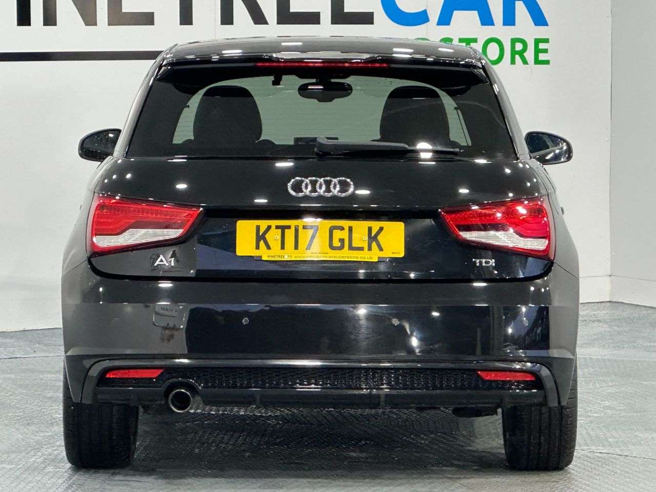 2017 AUDI A1 2017 AUDI A1