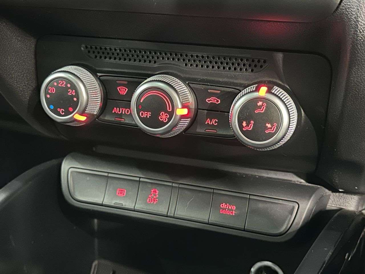 2017 AUDI A1 2017 AUDI A1