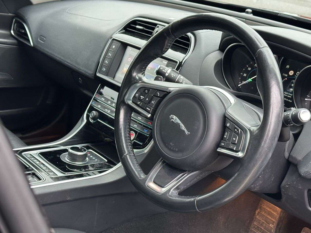 A 2017 JAGUAR XE 2.0d Portfolio Saloon 4dr Diesel Auto Euro 6 (s/s) (180 ps) A 2017 JAGUAR XE 2.0d Portfolio Saloon 4dr Diesel Auto Euro 6 (s/s) (180 ps)