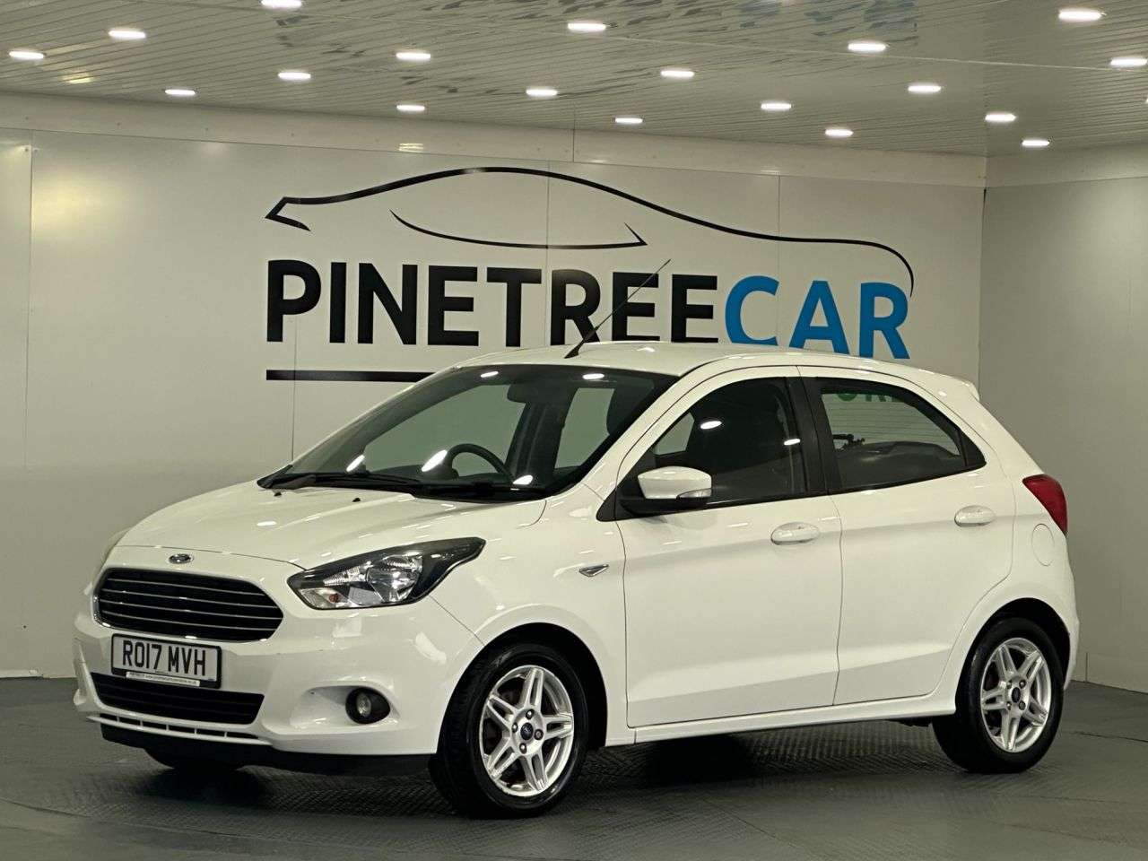 A 2017 FORD KA+ 1.2 Ti-VCT Zetec Hatchback 5dr Petrol Manual Euro 6 (70 ps) A 2017 FORD KA+ 1.2 Ti-VCT Zetec Hatchback 5dr Petrol Manual Euro 6 (70 ps)