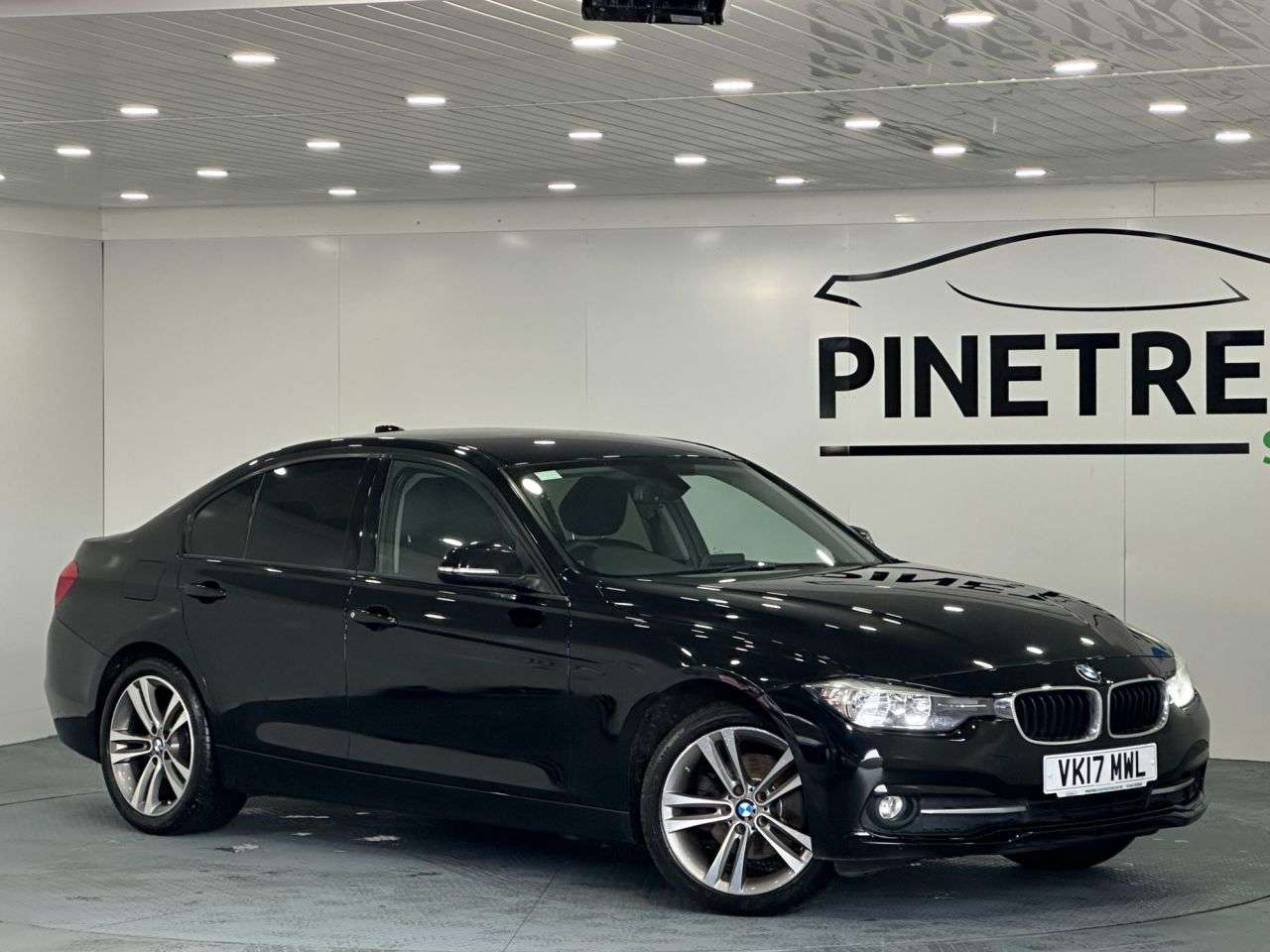 A 2017 BMW 3 SERIES 2.0 320d Sport Saloon 4dr Diesel Auto Euro 6 (s/s) (190 ps) A 2017 BMW 3 SERIES 2.0 320d Sport Saloon 4dr Diesel Auto Euro 6 (s/s) (190 ps)