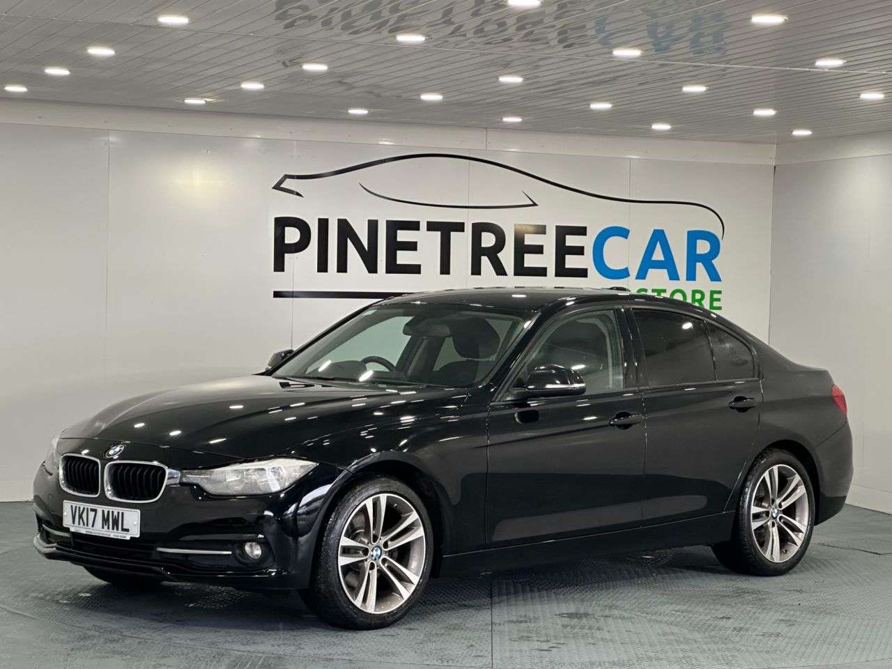 A 2017 BMW 3 SERIES 2.0 320d Sport Saloon 4dr Diesel Auto Euro 6 (s/s) (190 ps) A 2017 BMW 3 SERIES 2.0 320d Sport Saloon 4dr Diesel Auto Euro 6 (s/s) (190 ps)