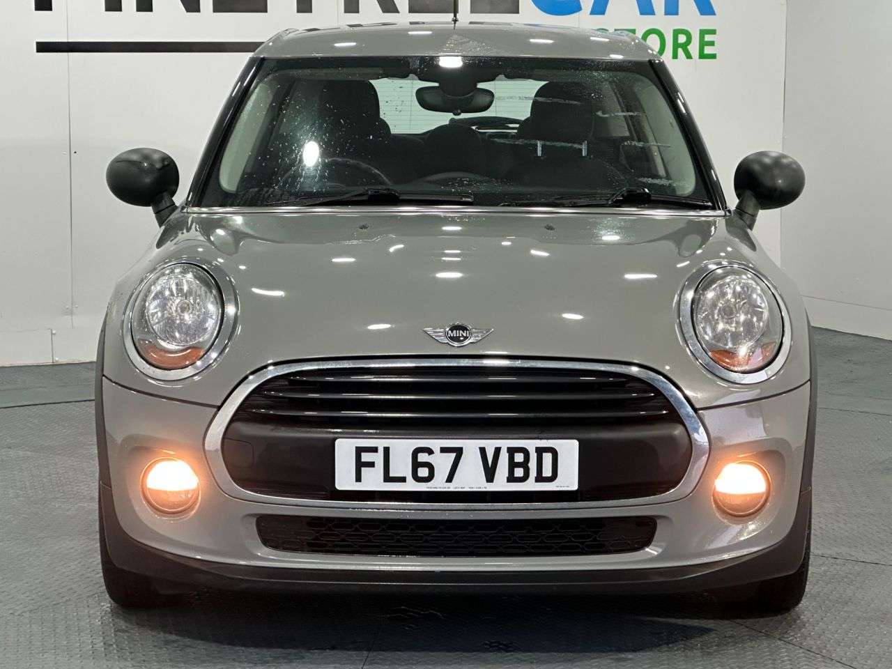 A 2017 MINI HATCH 1.2 One Hatchback 5dr Petrol Manual Euro 6 (s/s) (102 ps) A 2017 MINI HATCH 1.2 One Hatchback 5dr Petrol Manual Euro 6 (s/s) (102 ps)